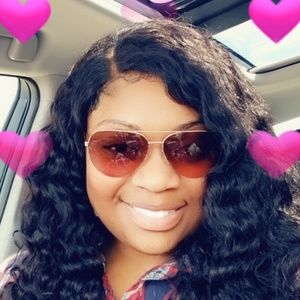 Meet your Posher, Nicole